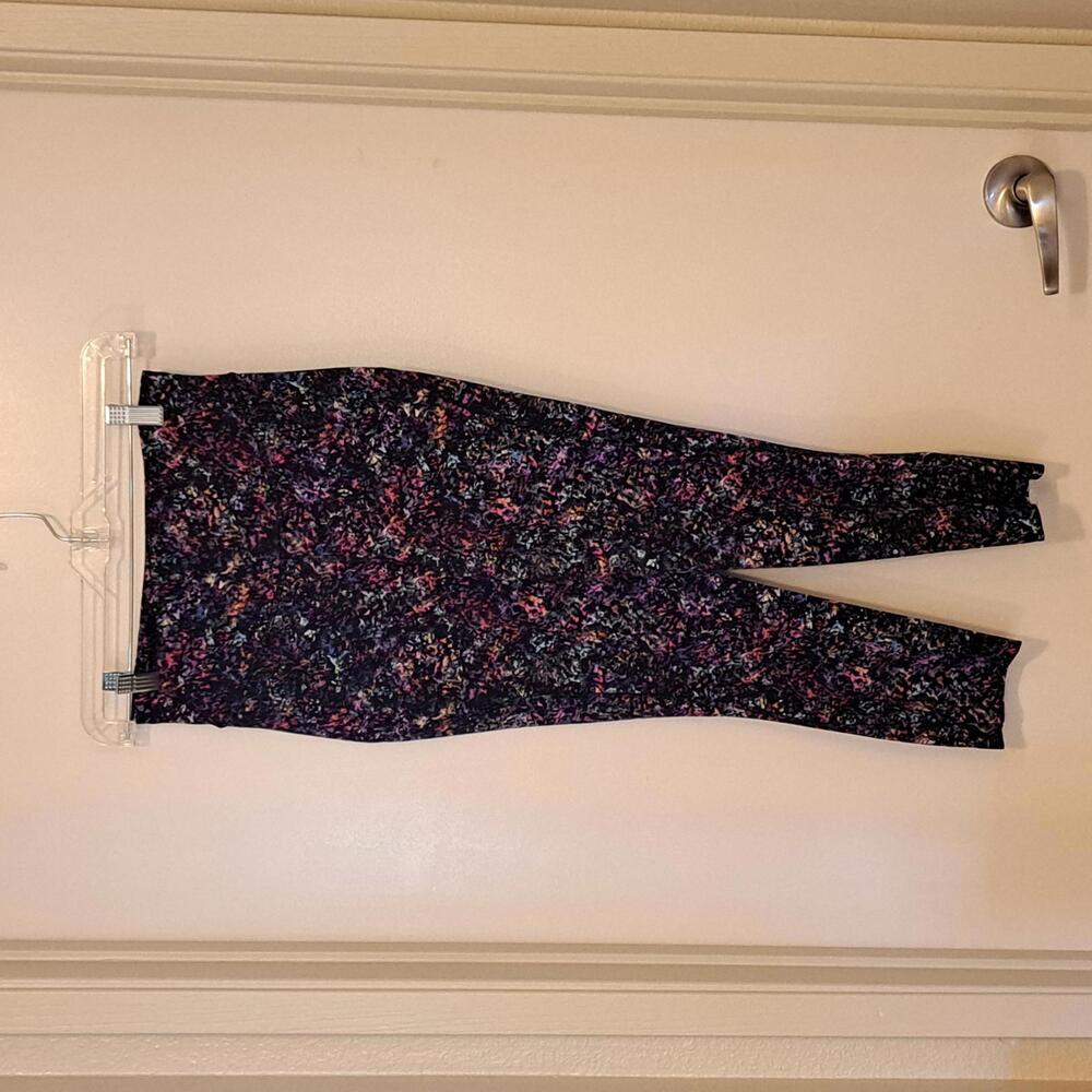Lululemon Base Pace HR Crop 23" Leggings - Floral Spray Multi - 6 - Picture 4 of 8